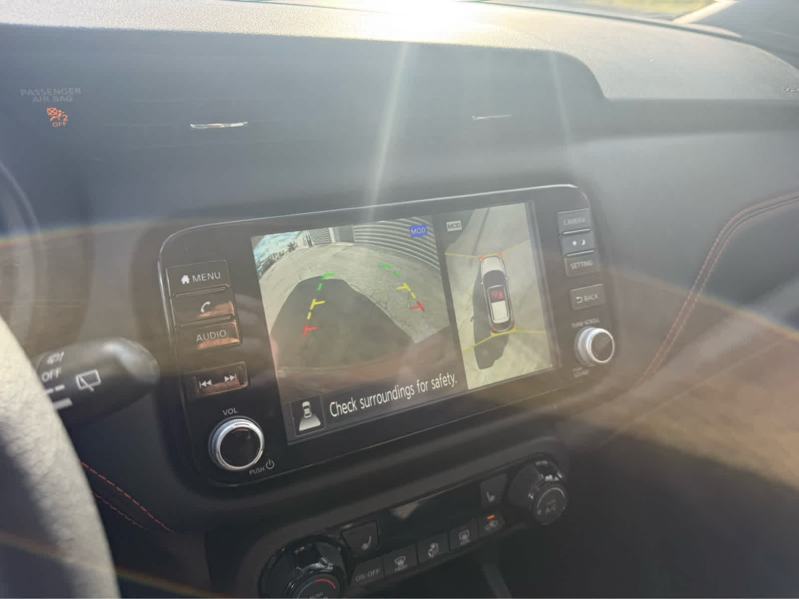 2024 Nissan Kicks SR photo 14