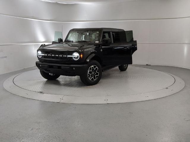 2025 Ford Bronco Outer Banks photo 11