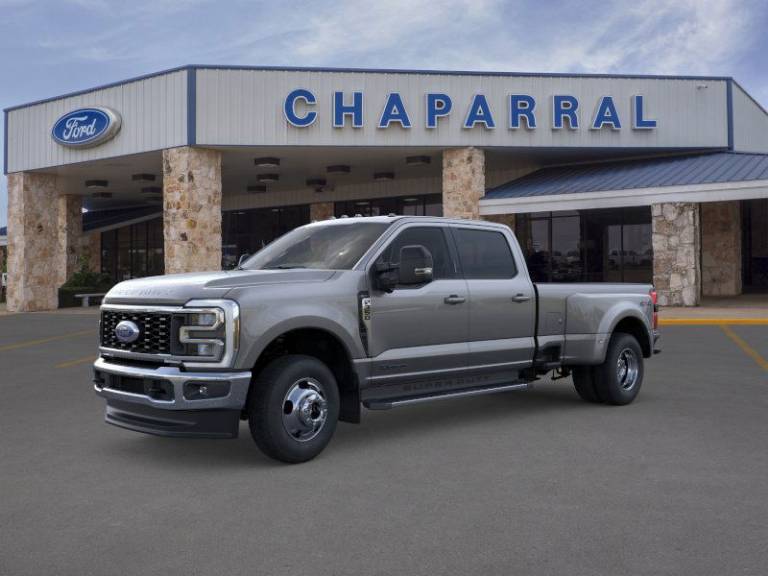 2025 Ford Super Duty F-350 DRW LARIAT