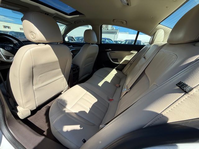 2017 Buick Regal Premium II photo 18