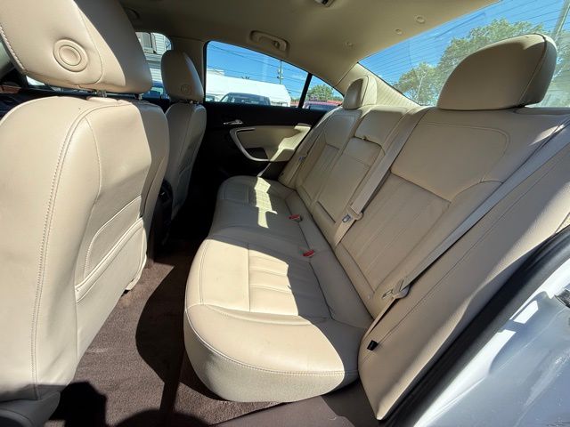 2017 Buick Regal Premium II photo 19