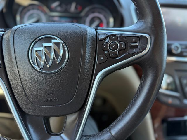 2017 Buick Regal Premium II photo 32
