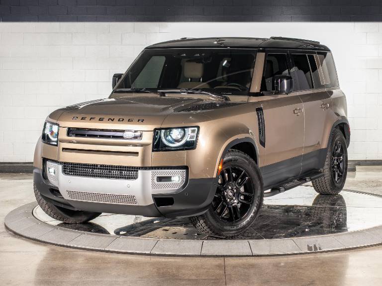 2025 Land Rover Defender 110 P300
