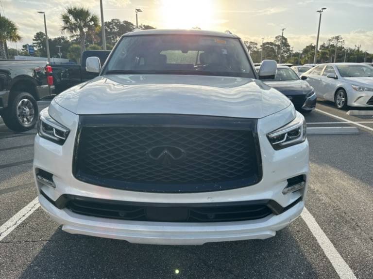 2022 INFINITI QX80 LUXE