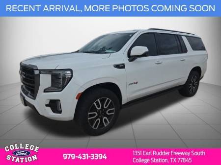 2022 GMC Yukon XL AT4