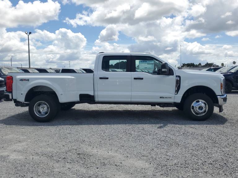 2026 Ford Super Duty F-350 DRW XL