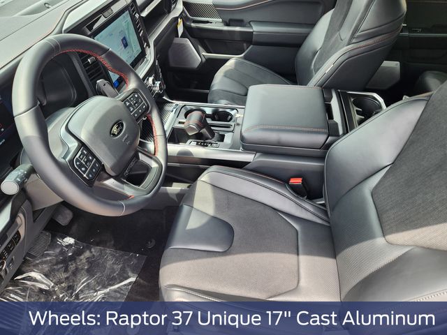 2025 Ford F-150 Raptor photo 9