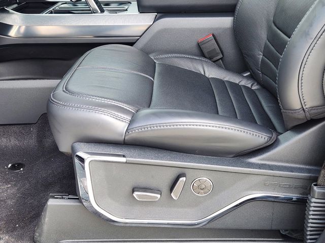 2025 Ford F-150 Platinum photo 18