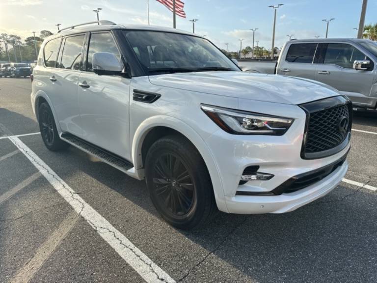 2022 INFINITI QX80 LUXE