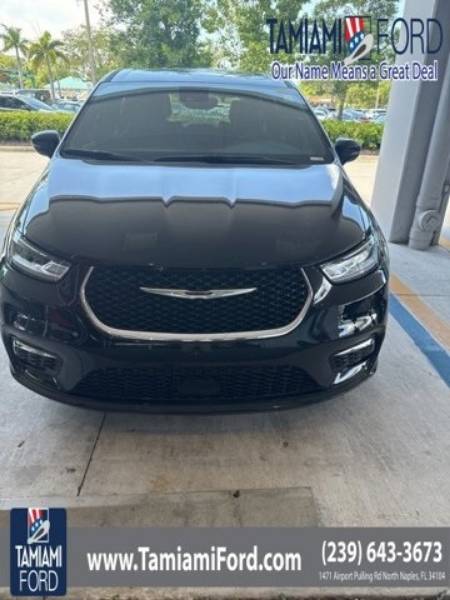 2025 Chrysler Pacifica Hybrid Select