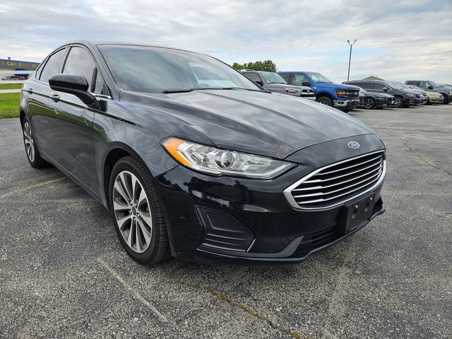 Used 2020 Ford Fusion SE with VIN 3FA6P0T90LR221267 for sale in Kansas City