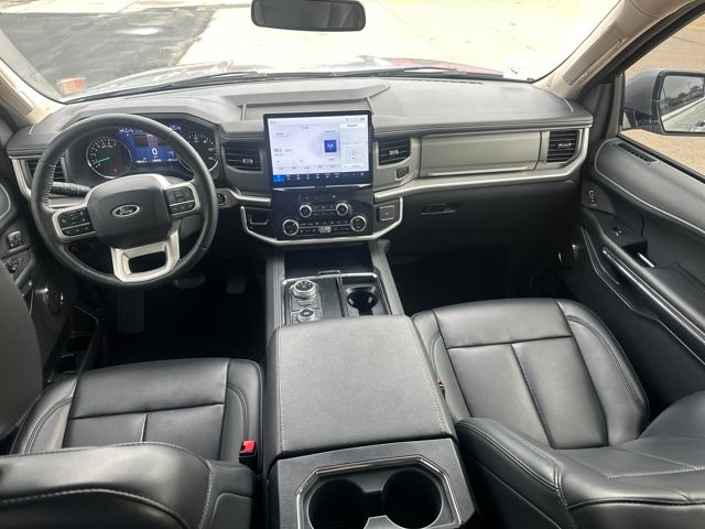 2024 Ford Expedition MAX XLT photo 12