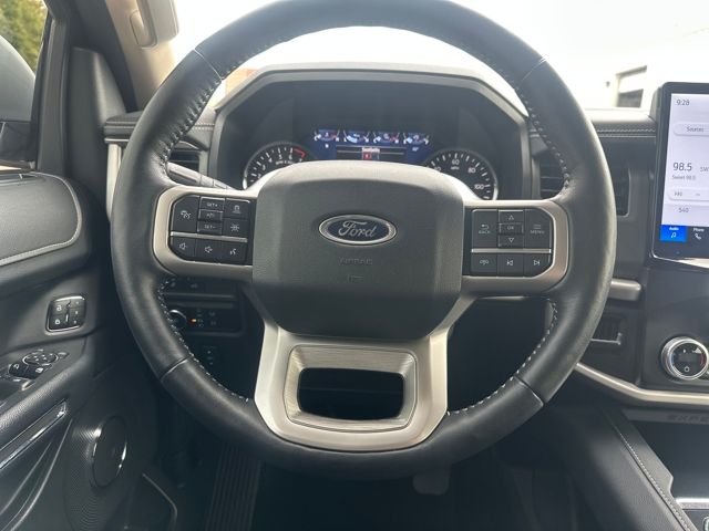 2024 Ford Expedition MAX XLT photo 13