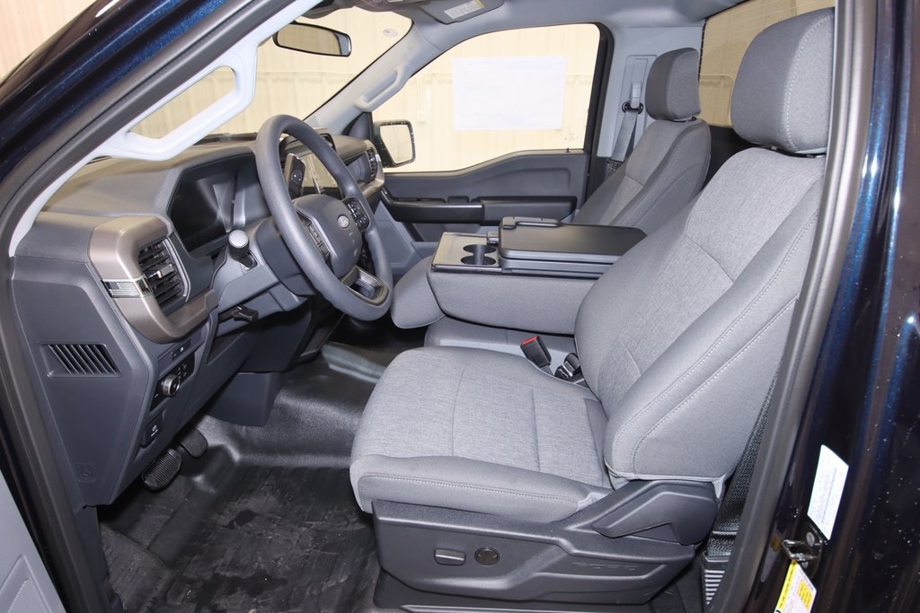 2025 Ford F-150 XL photo 10