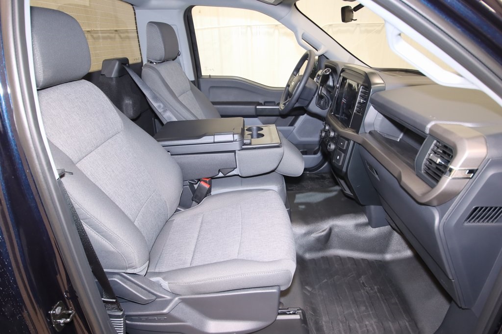 2025 Ford F-150 XL photo 12