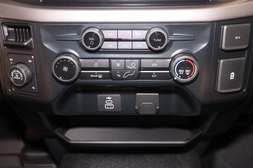 2025 Ford F-150 XL photo 19