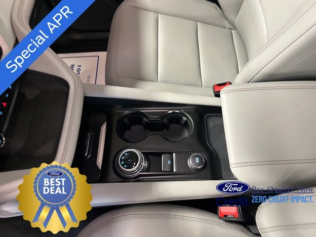 2025 Ford Explorer photo 11