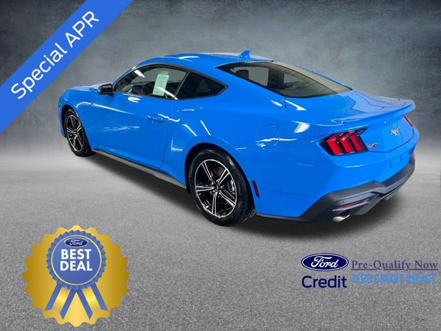 2025 Ford Mustang EcoBoost photo 3