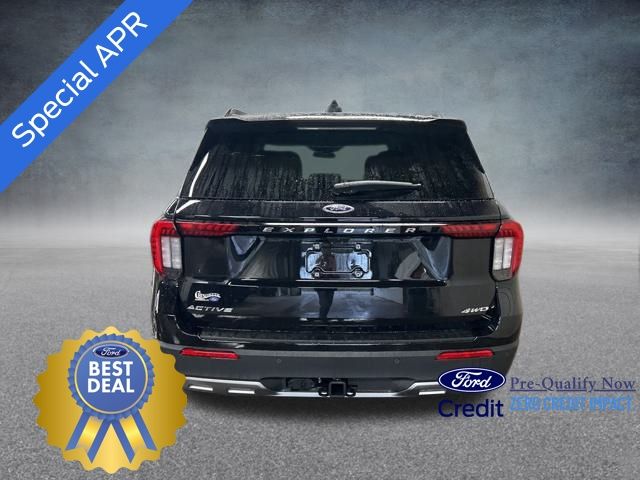 2025 Ford Explorer photo 3