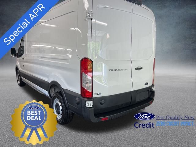 2025 Ford Transit photo 2