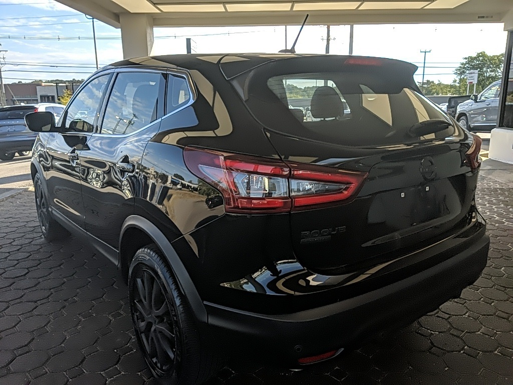 2021 Nissan Rogue Sport S photo 4