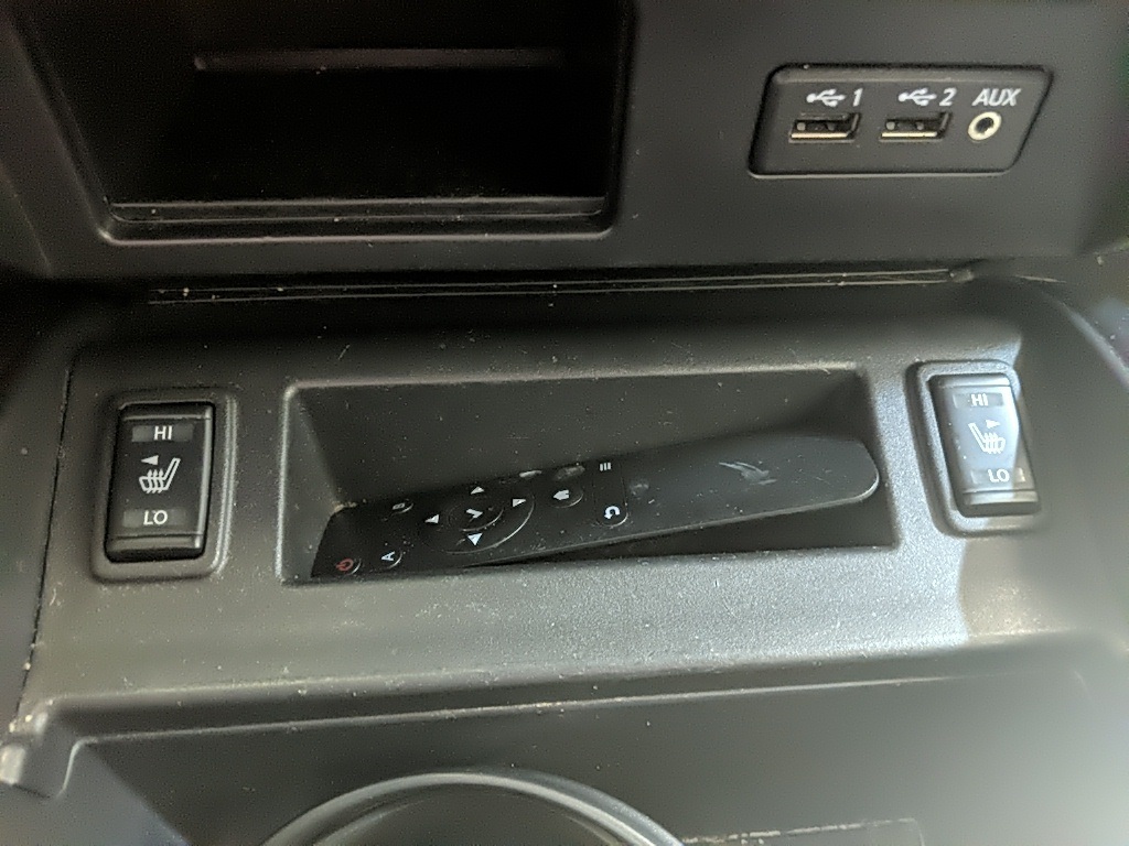 2019 Nissan Titan SL photo 15