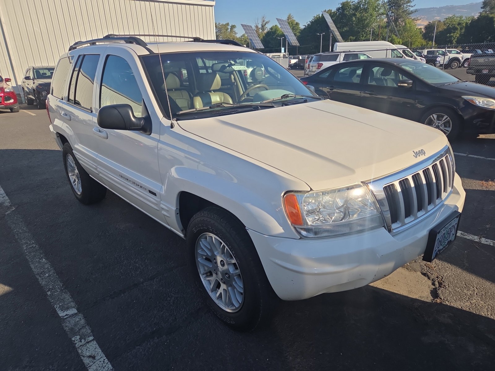 2004 Jeep Grand Cherokee Limited photo 2