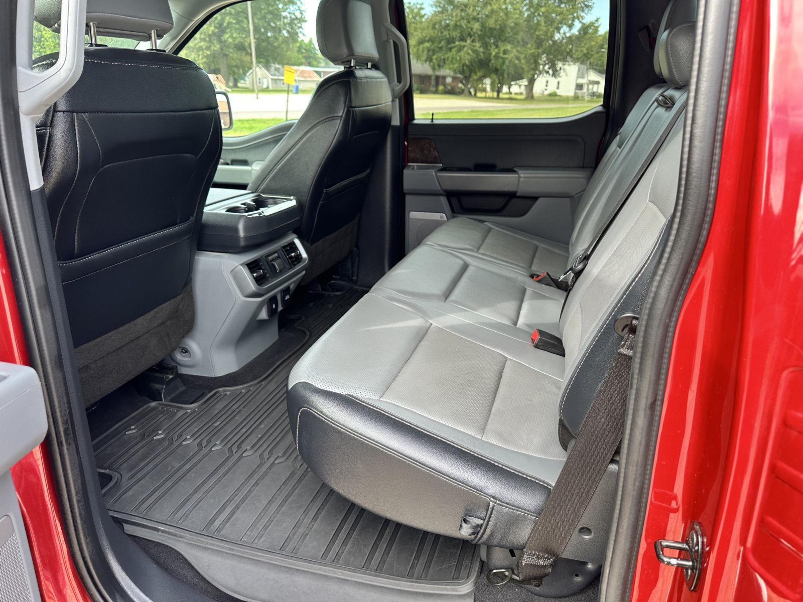 2023 Ford F-150 Lariat photo 13
