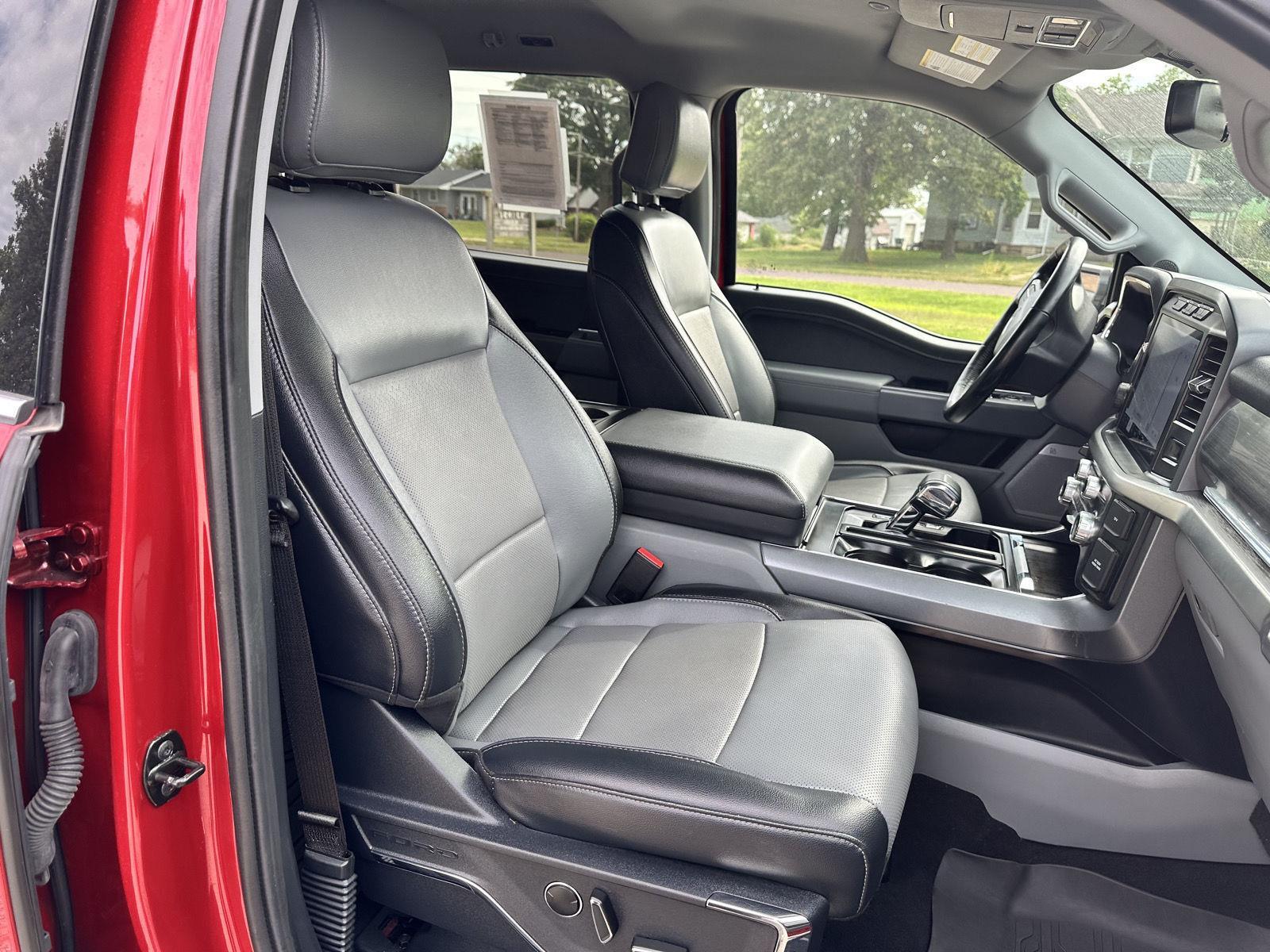 2023 Ford F-150 Lariat photo 20