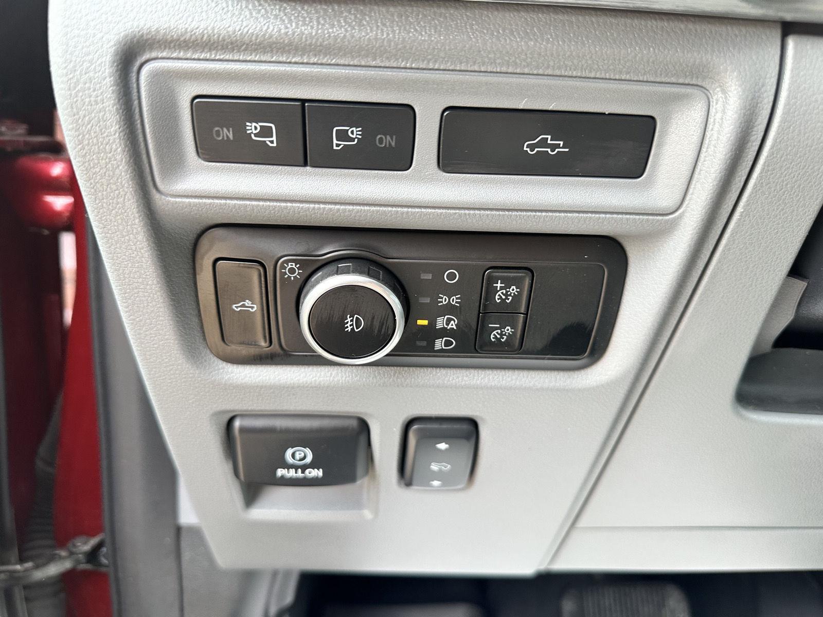 2023 Ford F-150 Lariat photo 23