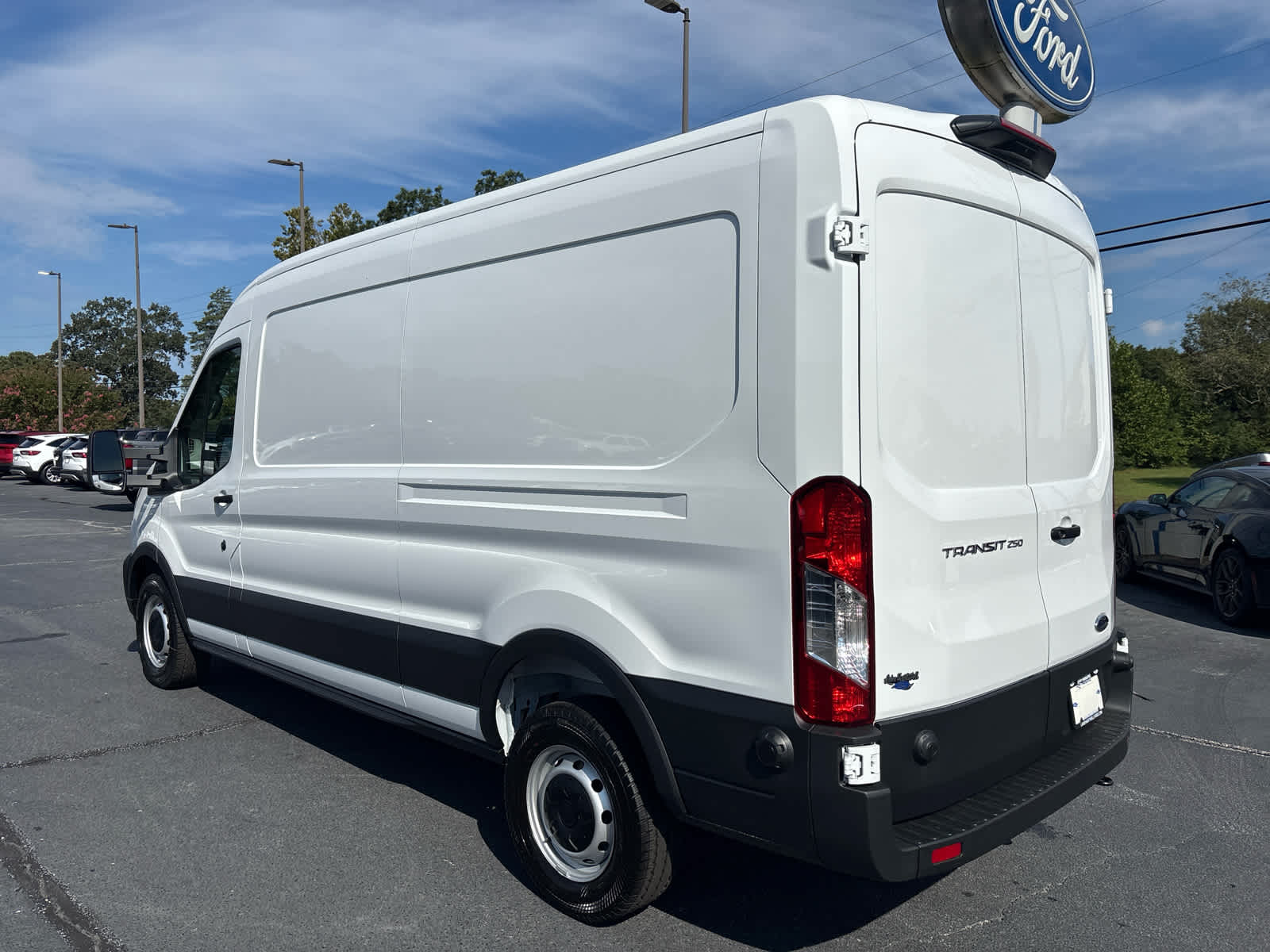 2025 Ford Transit photo 3