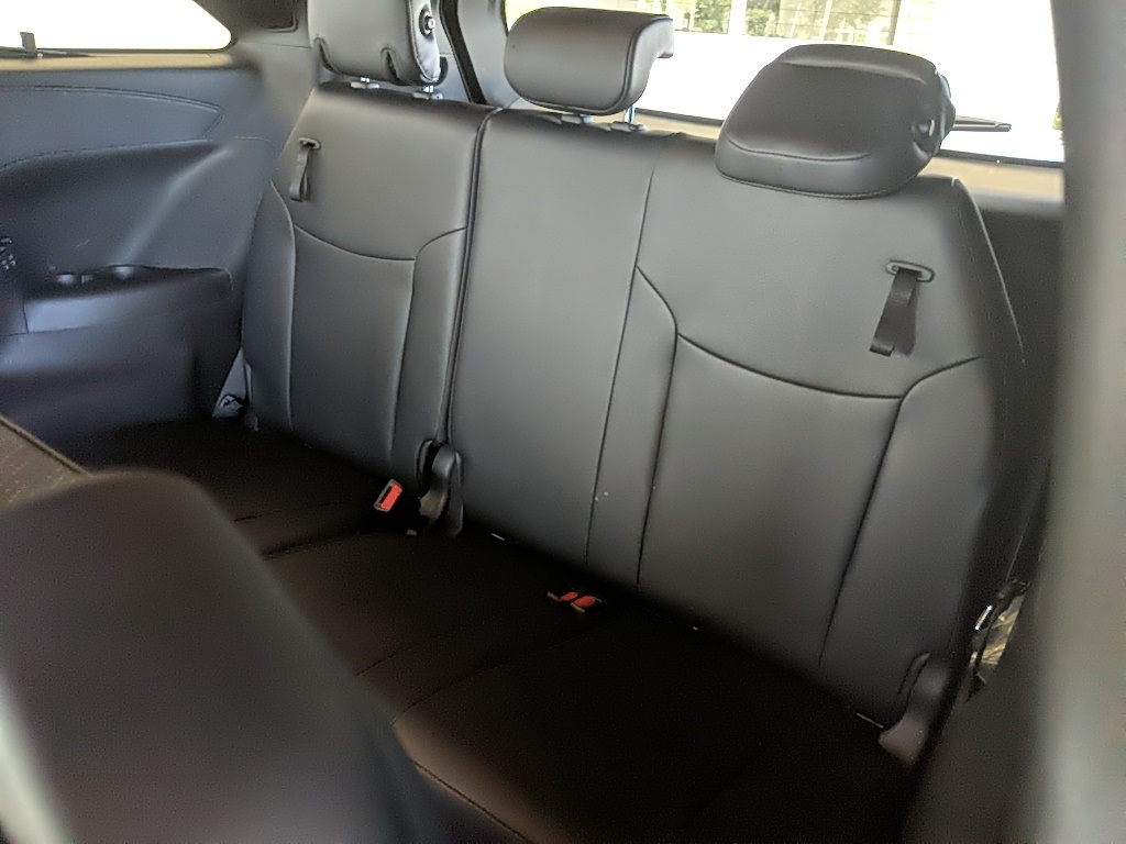 2025 Toyota Sienna Platinum photo 8