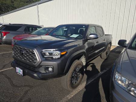 2023 Toyota Tacoma 4WD TRD OFF-Road