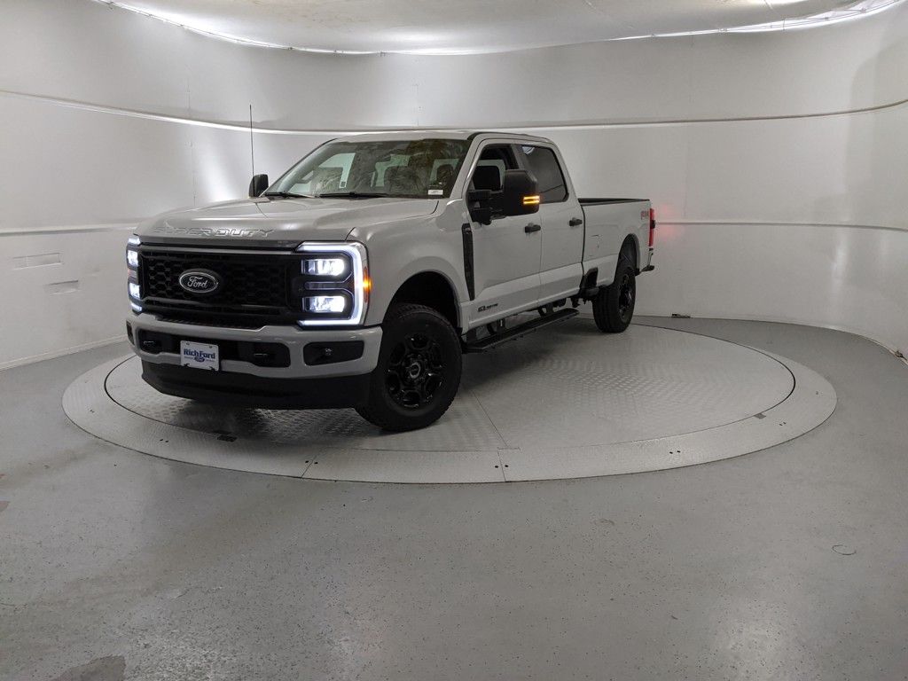 2026 Ford F-350 XL photo 5