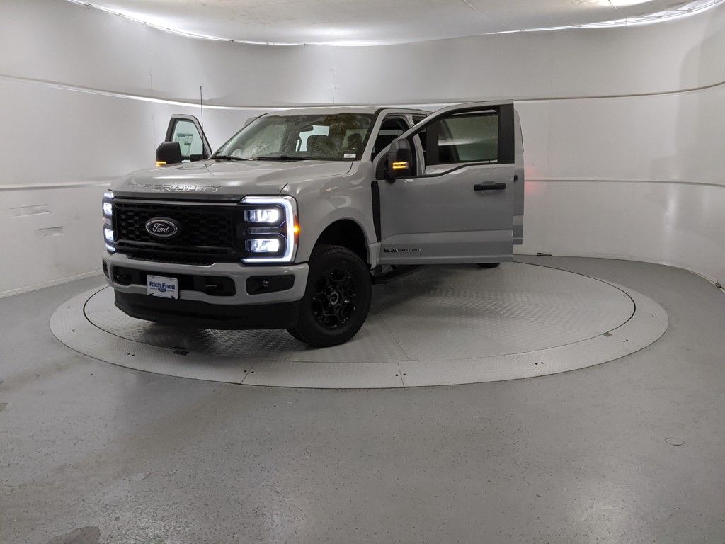 2026 Ford F-350 XL photo 11
