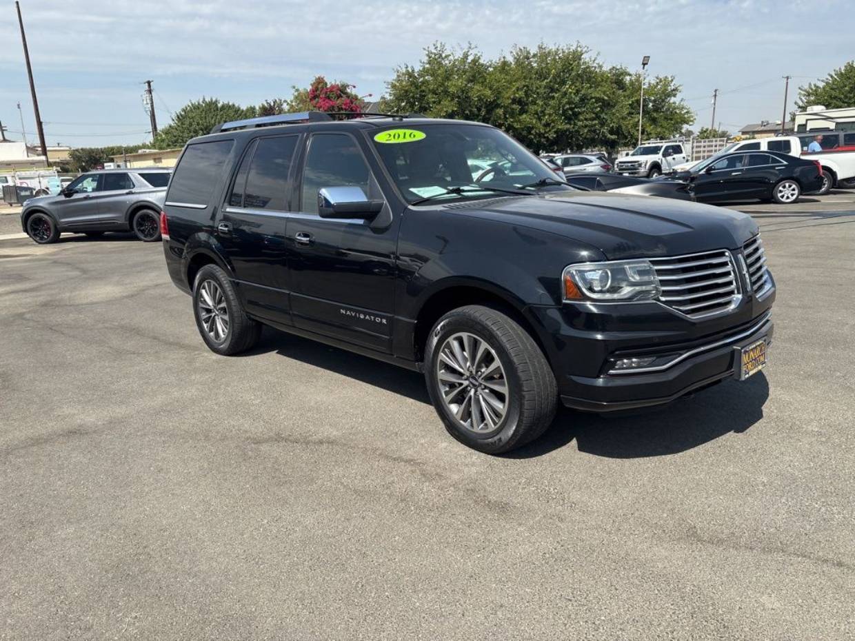 Used 2016 Lincoln Navigator Select with VIN 5LMJJ2JT9GEL01121 for sale in Exeter, CA