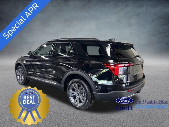 2025 Ford Explorer photo 3