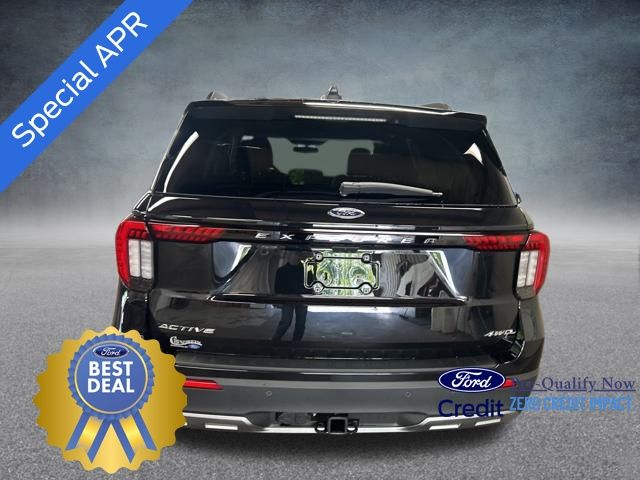 2025 Ford Explorer photo 4