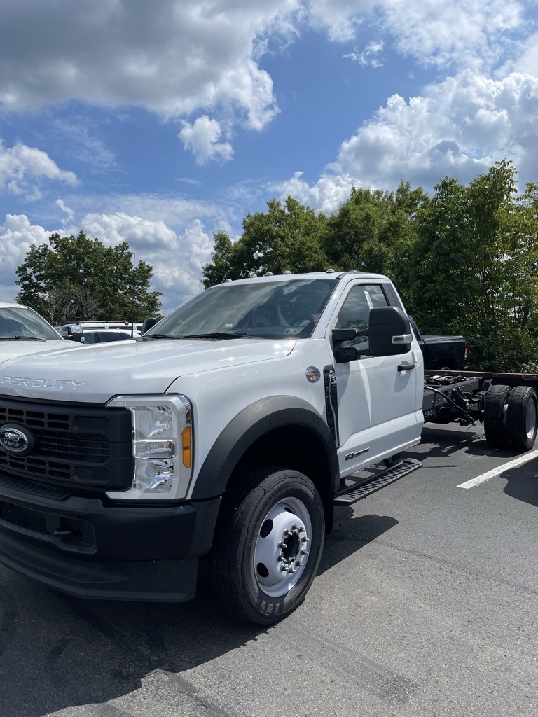 New 2023 Ford F-550SD XL