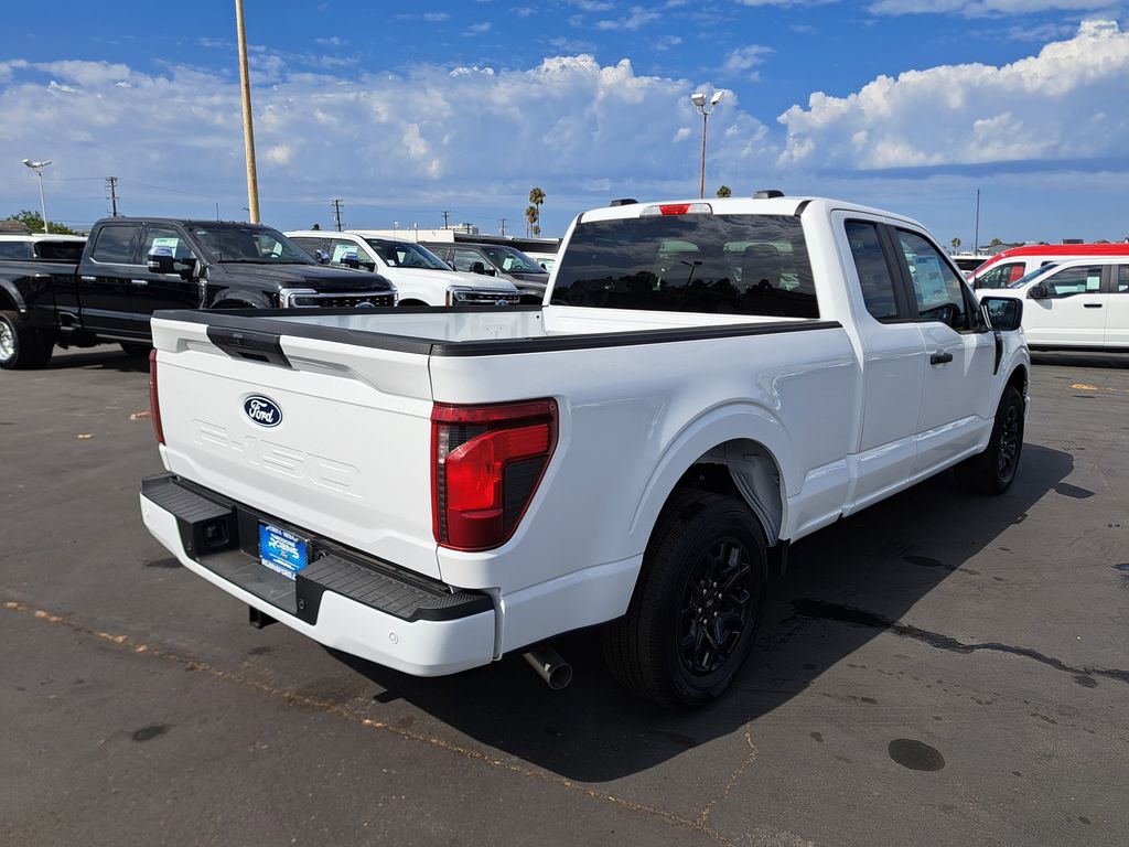 2025 Ford F-150 STX photo 4