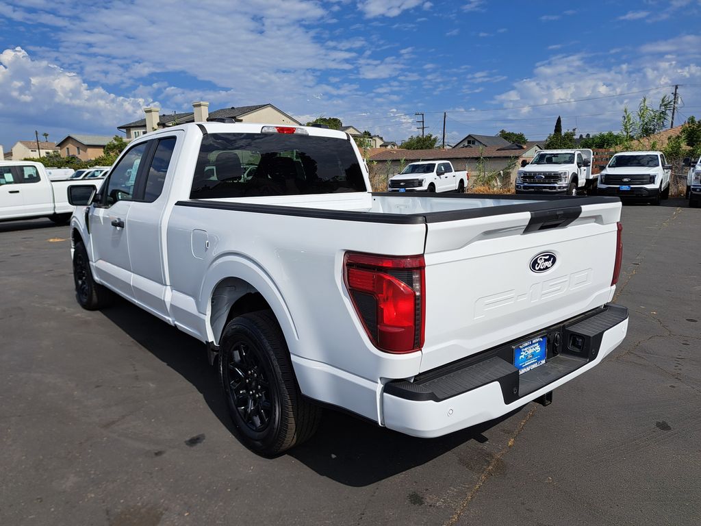 2025 Ford F-150 STX photo 5