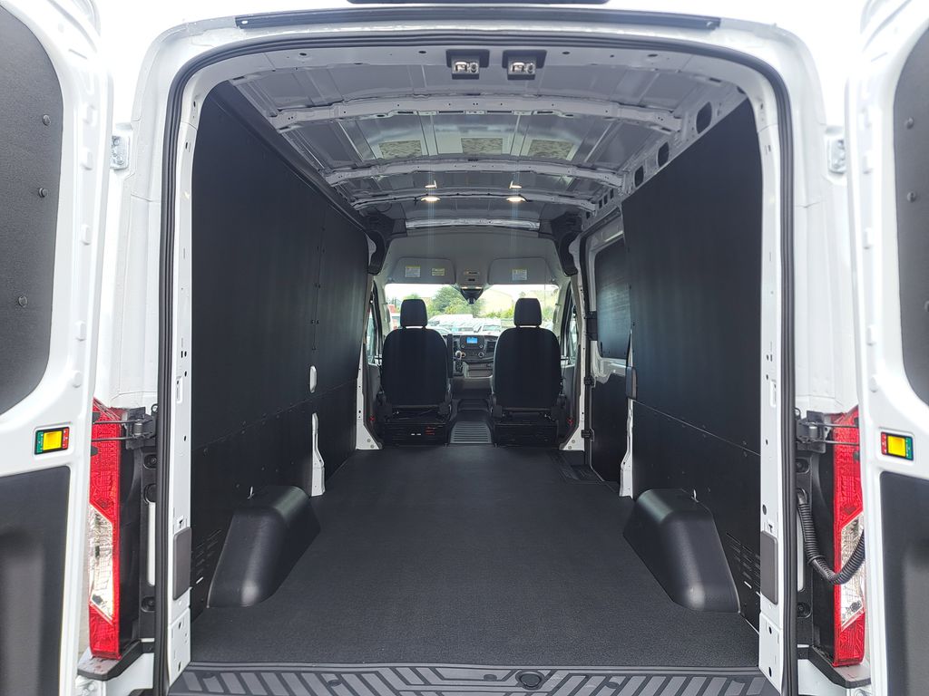 2025 Ford Transit photo 5