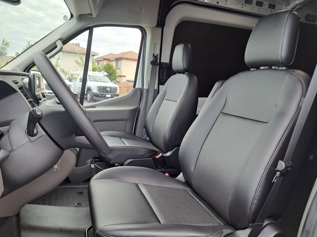 2025 Ford Transit photo 13