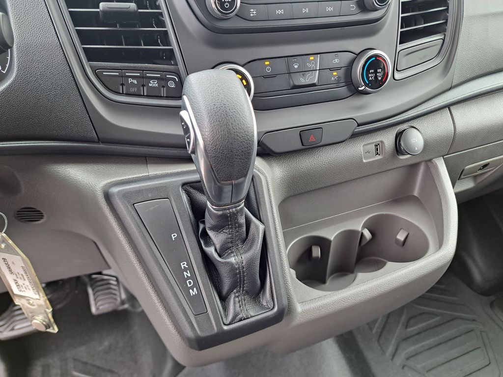 2025 Ford Transit photo 24