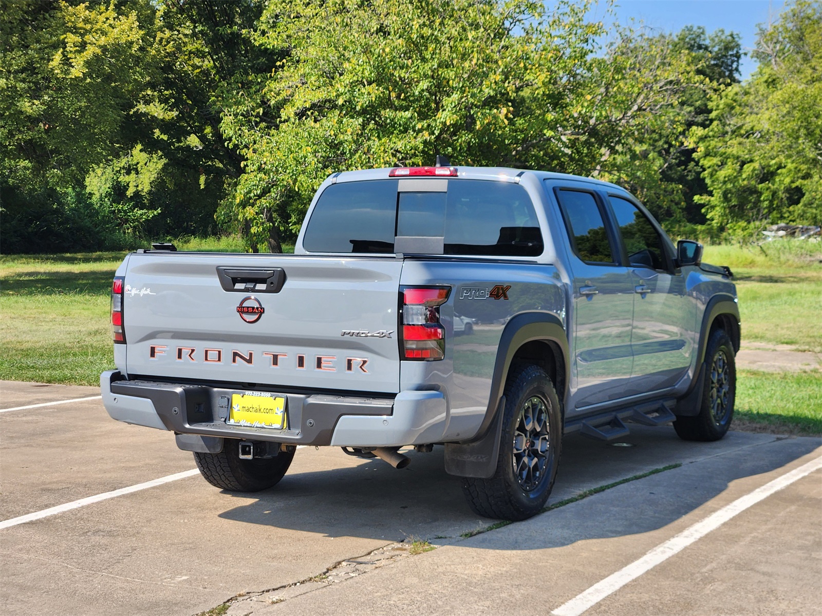 2023 Nissan Frontier PRO-4X photo 4