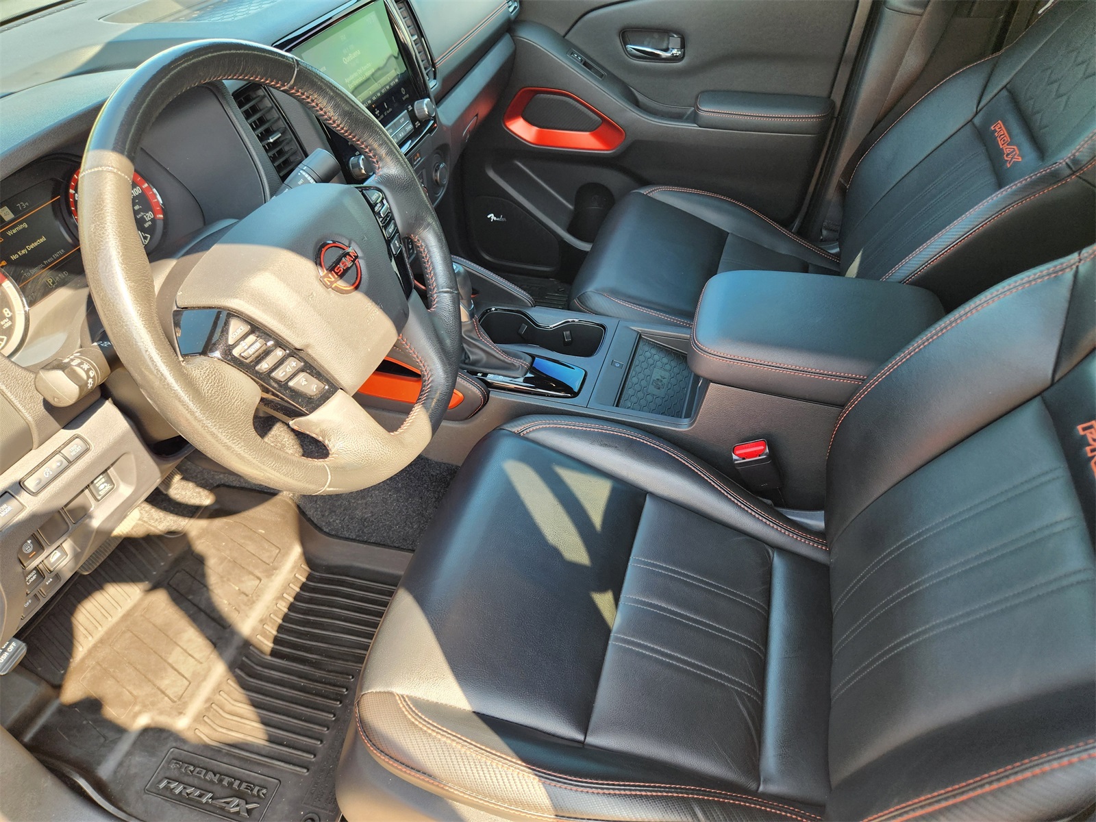 2023 Nissan Frontier PRO-4X photo 10