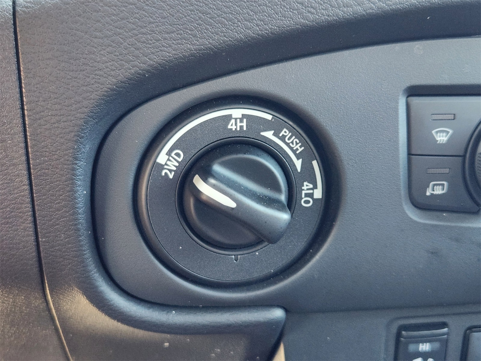 2023 Nissan Frontier PRO-4X photo 17