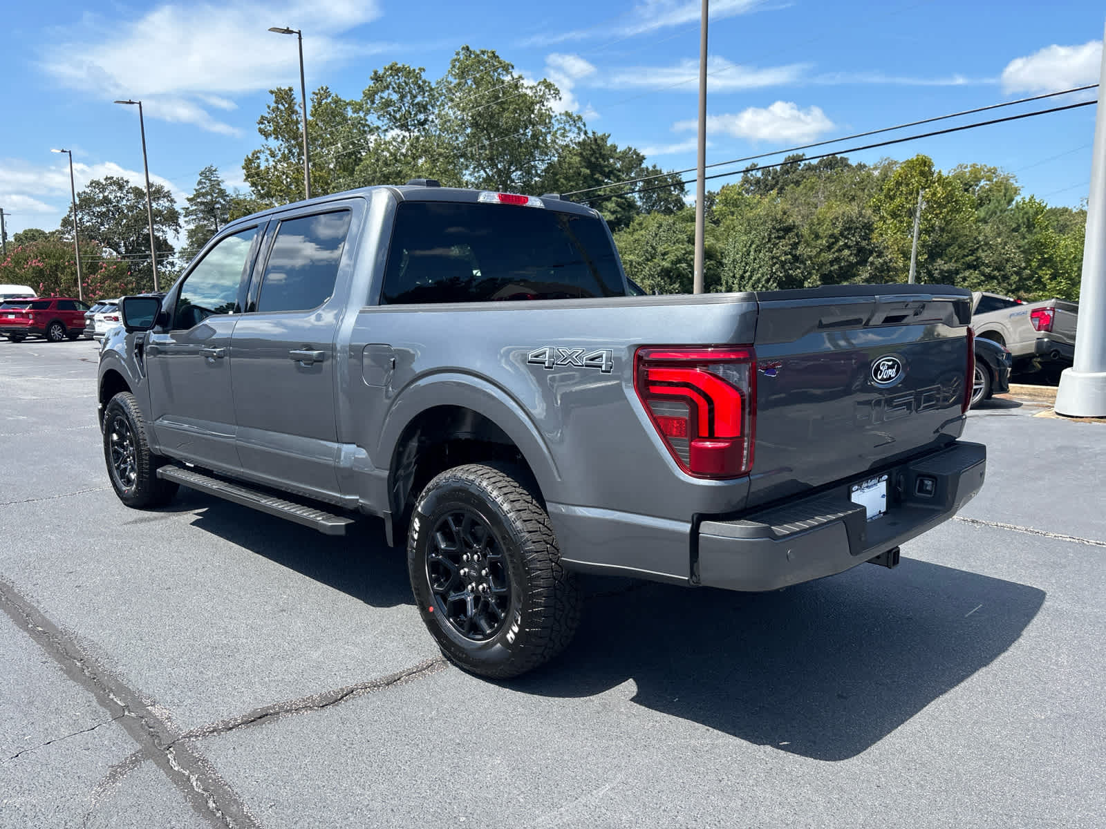 2025 Ford F-150 Lariat photo 3