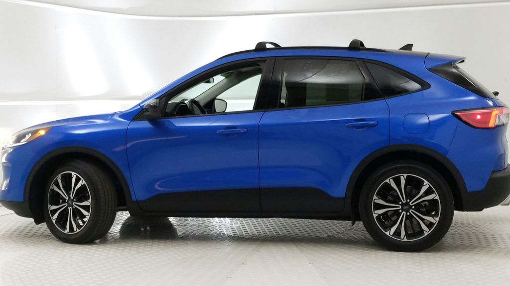 2021 Ford Escape SE Hybrid photo 5