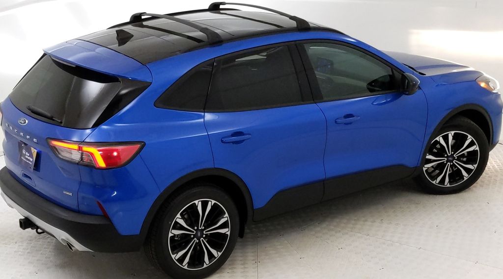 2021 Ford Escape SE Hybrid photo 11